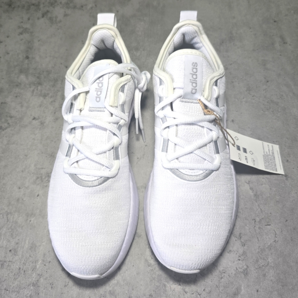 Brand New 💕 Adidas Sneaker